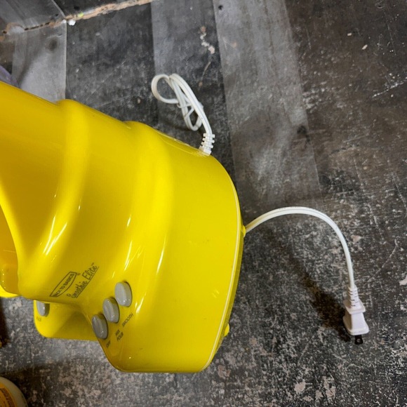 Back To Basics Blender Smoothie Elite SE2000 Yellow Base Only - Tested - Picture 7 of 8